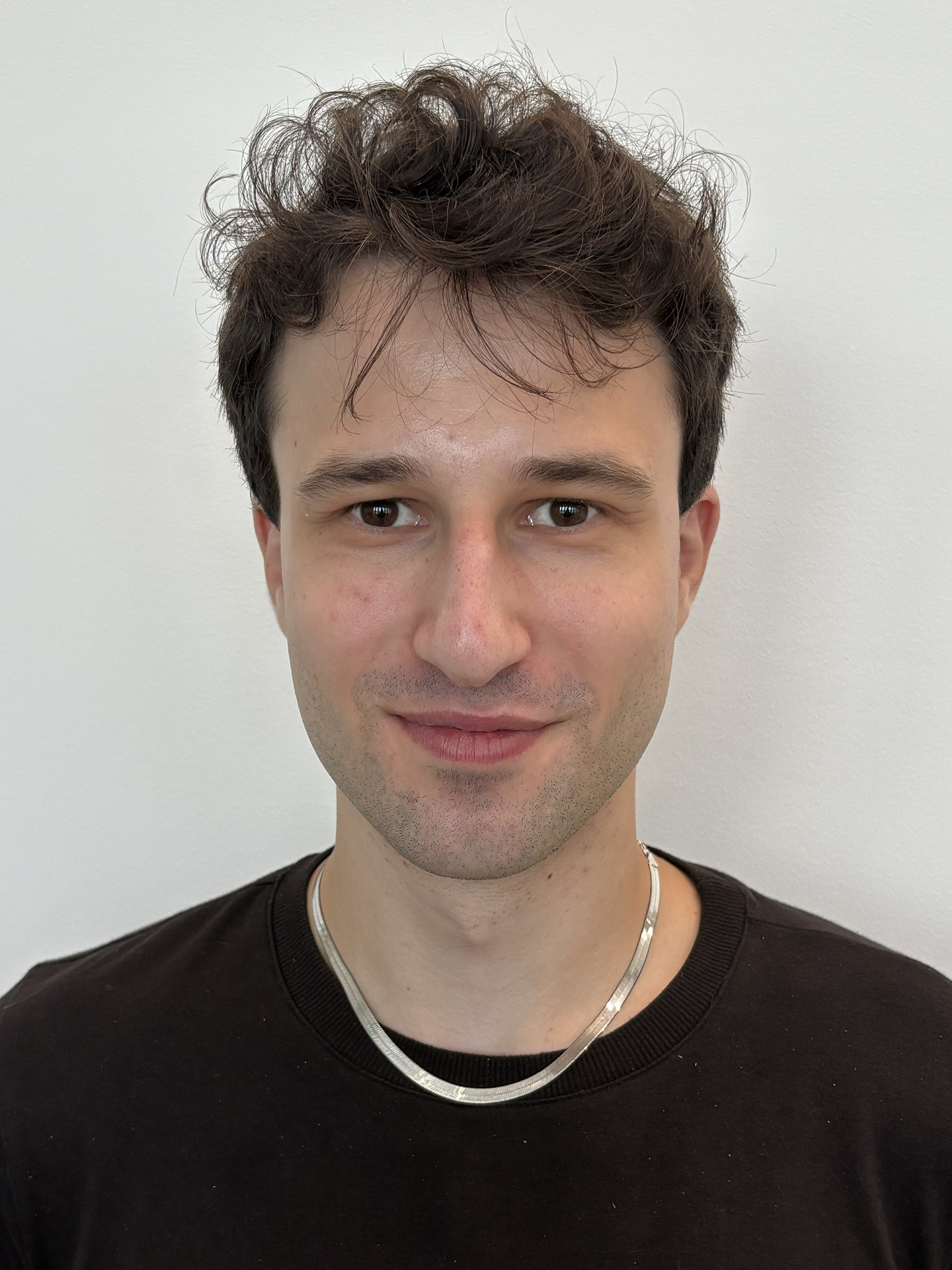 Niklas Canova