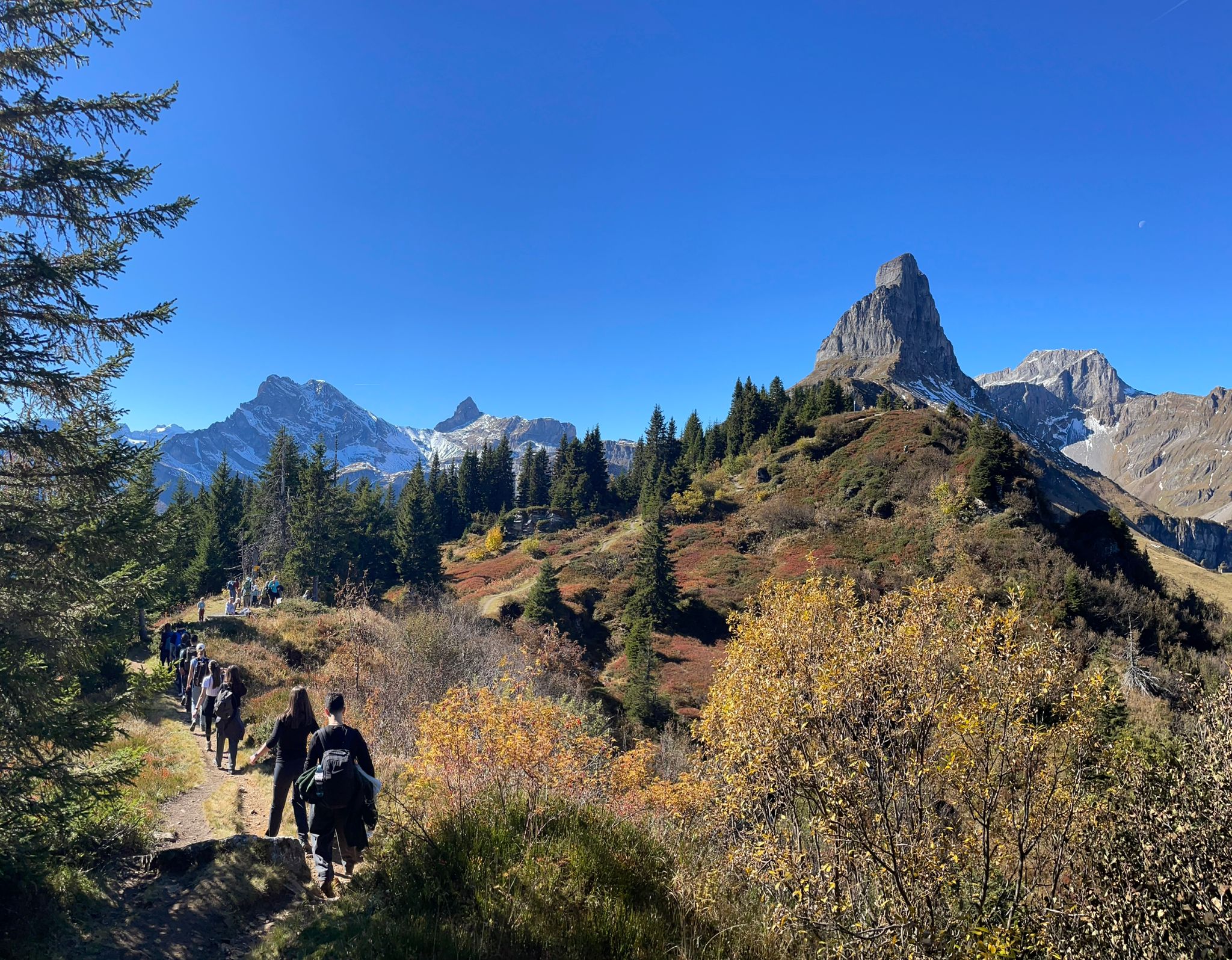 Lab autumn hike in Braunwald, October 2025